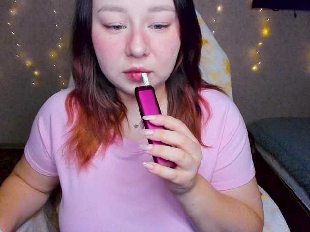 MilkaFoxy live cam on BongaCams
