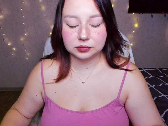 MilkaFoxy live cam on BongaCams