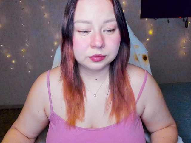 MilkaFoxy live cam on BongaCams