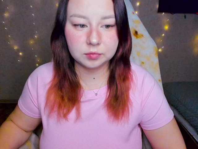 MilkaFoxy live cam on BongaCams