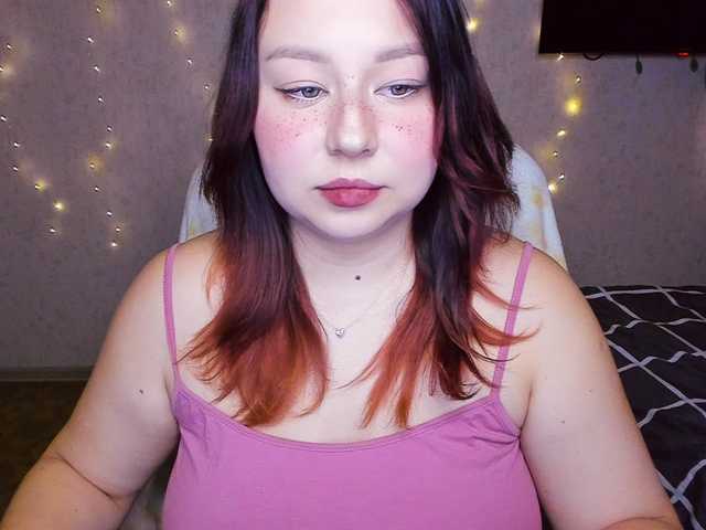 MilkaFoxy live cam on BongaCams