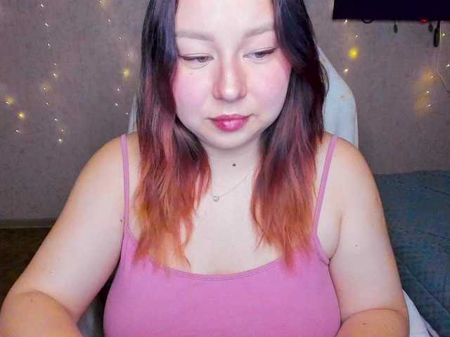 MilkaFoxy live cam on BongaCams