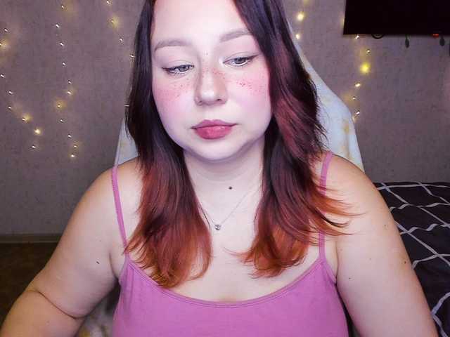 MilkaFoxy live cam on BongaCams