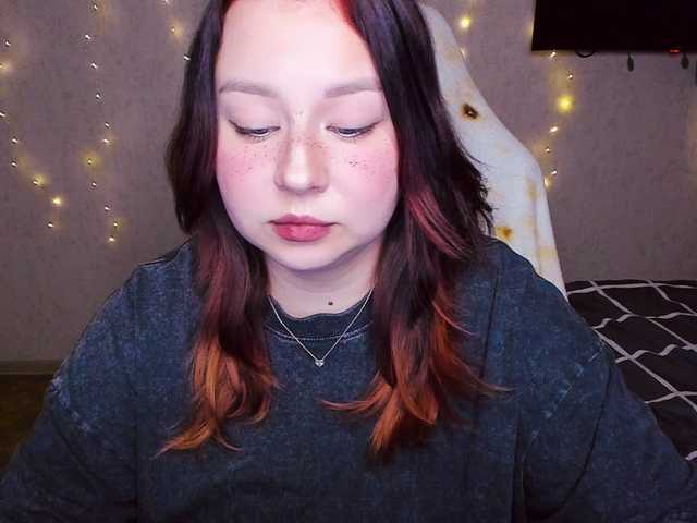 MilkaFoxy live cam on BongaCams