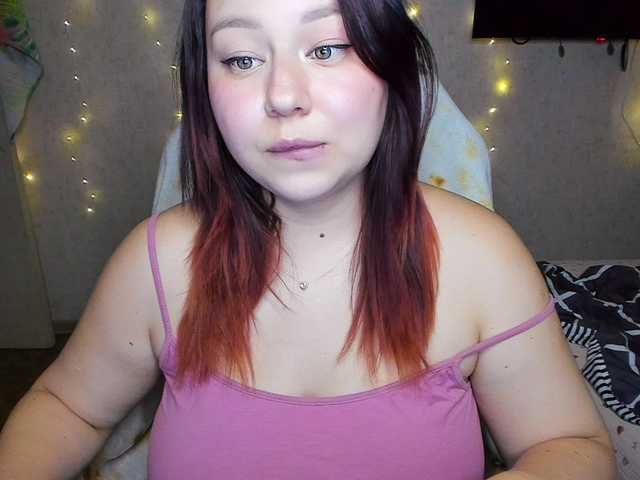 MilkaFoxy live cam