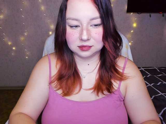 MilkaFoxy live cam on BongaCams