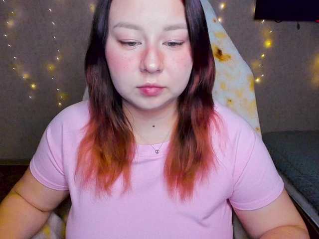 MilkaFoxy live cam on BongaCams