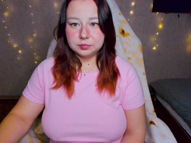 MilkaFoxy live cam on BongaCams