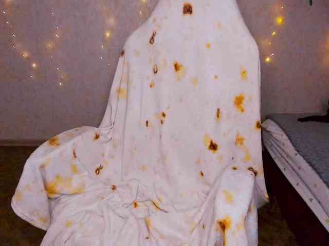 MilkaFoxy webcam