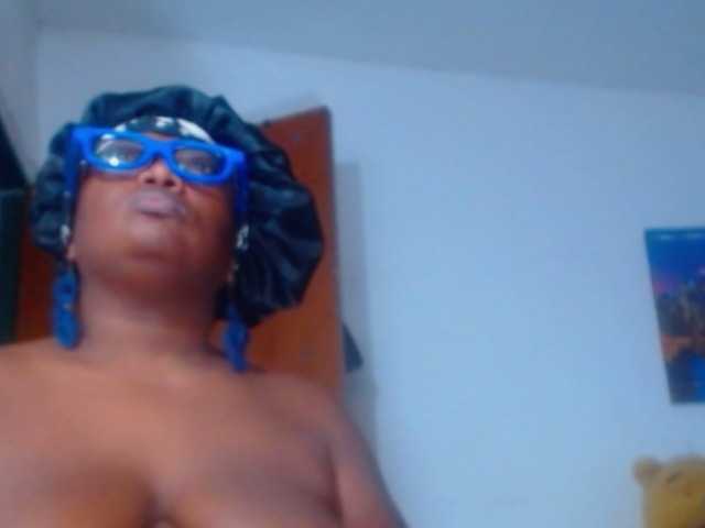sofixxx-squirt live webcam show