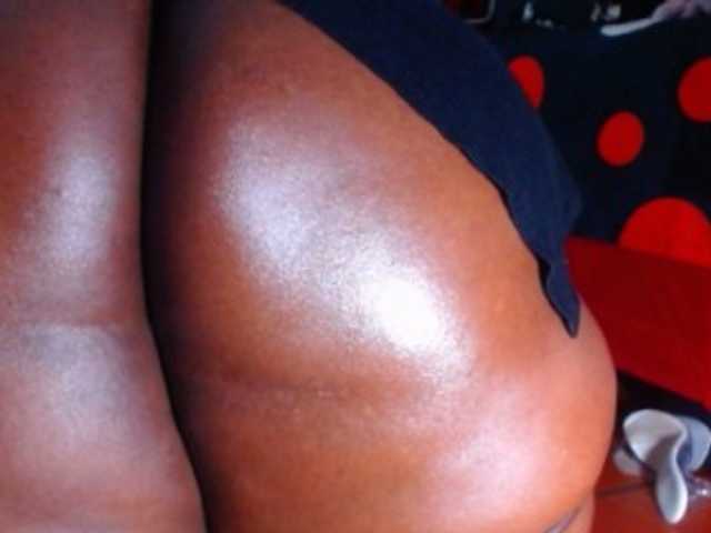 hot-blackassmia