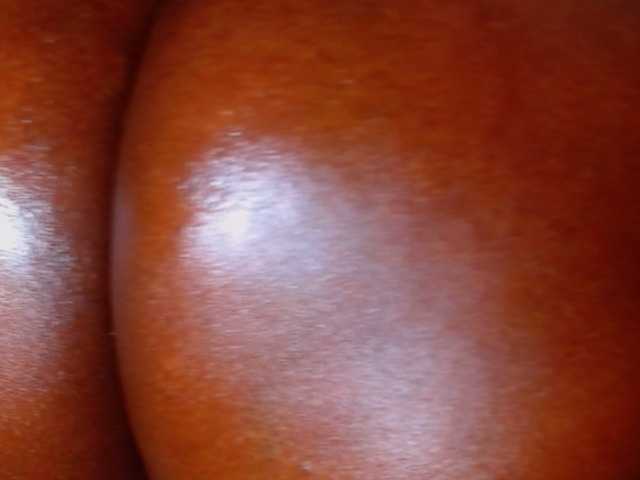 kimfierykitty live cam on BongaCams