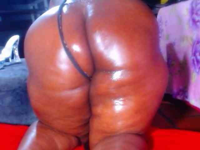 naughtybigass webcam