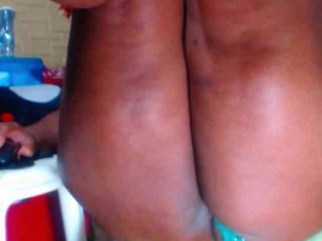 wildsquirtsofi webcam