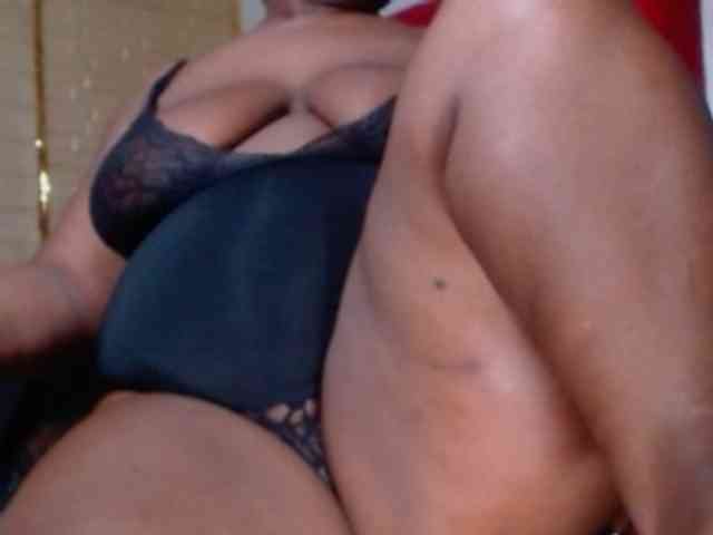 wildsquirtsofi webcam
