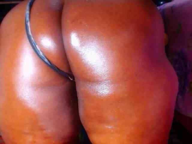 naughtybigass webcam