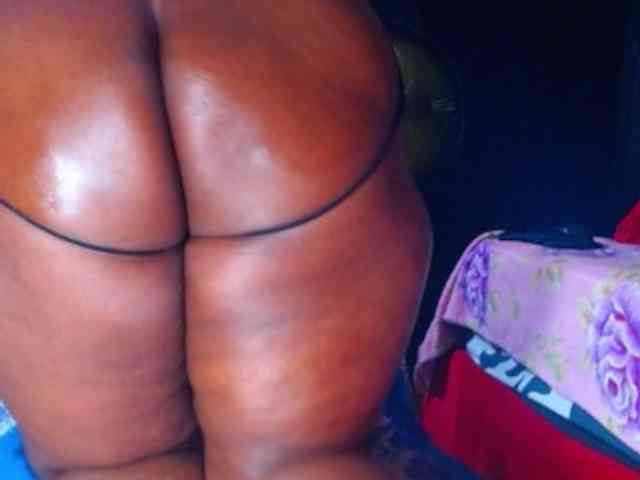 naughtybigass webcam