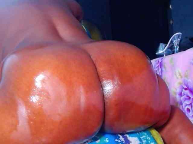 naughtybigass webcam