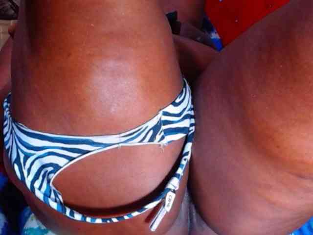 naughtybigass webcam
