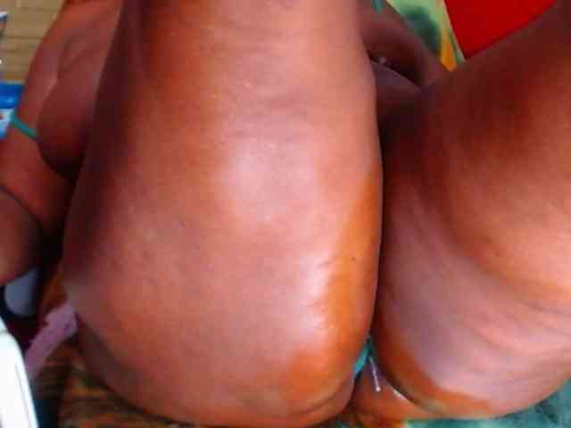 sofi-squirtwild webcam