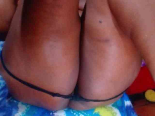 Model: wildsquirtsofi