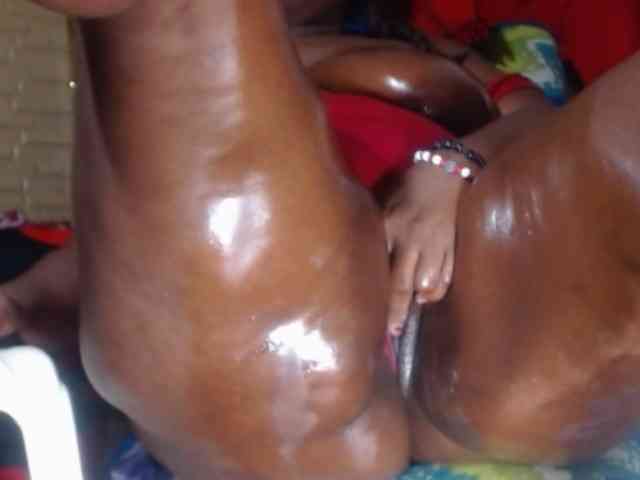 wildsquirtsofi webcam