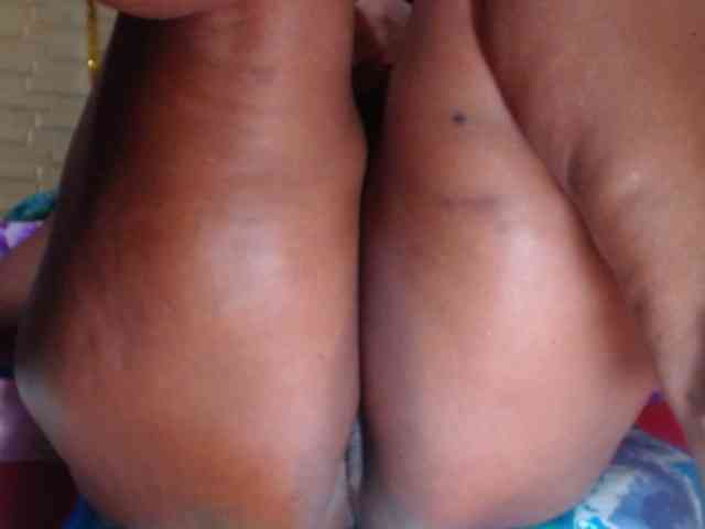 wildsquirtsofi webcam