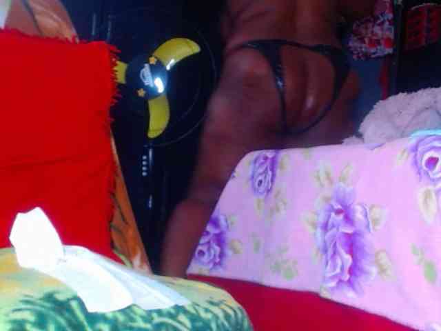 naughtybigass webcam