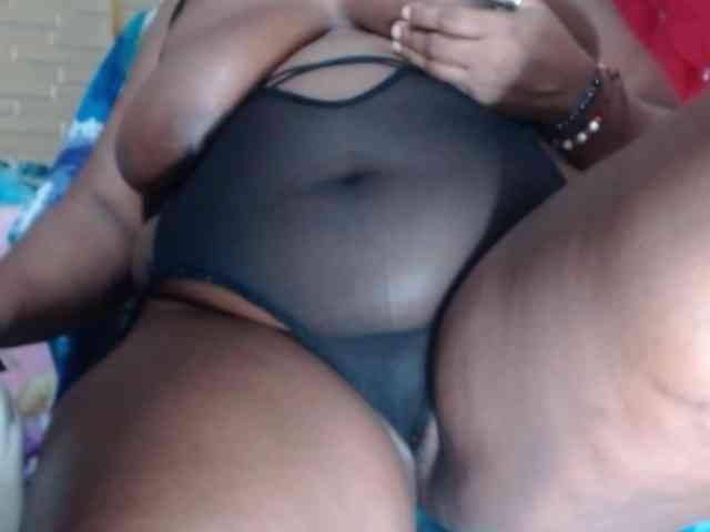 wildsquirtsofi webcam