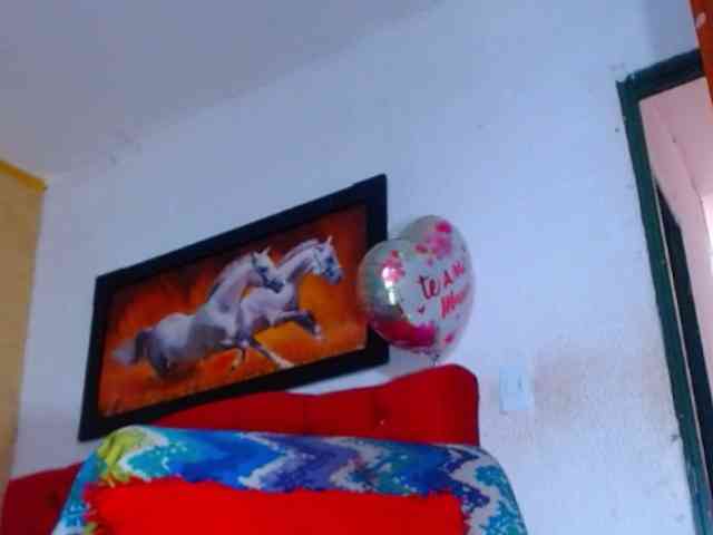 naughtybigass webcam