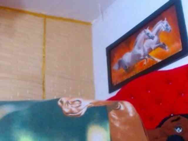 naughtybigass webcam