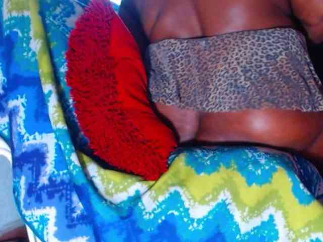 naughtybigass webcam