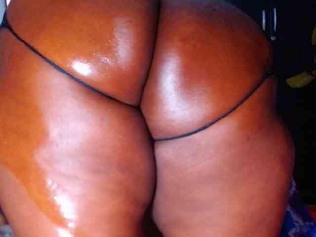 naughtybigass webcam