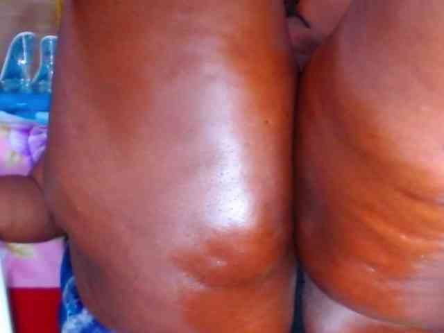 naughtybigass webcam