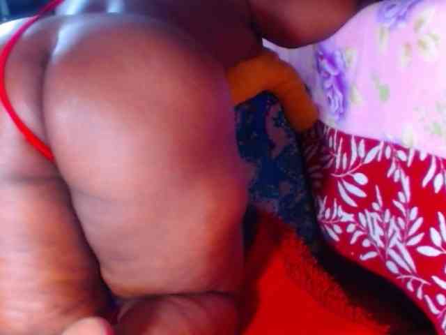 naughtybigass webcam