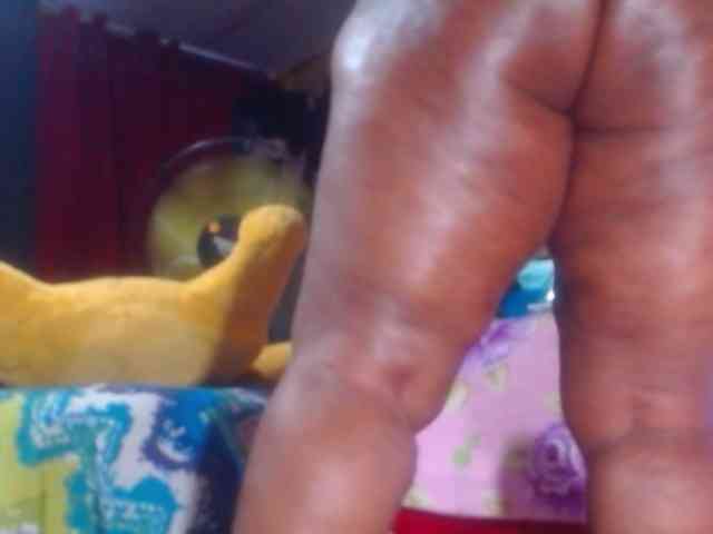 wildsquirtsofi webcam