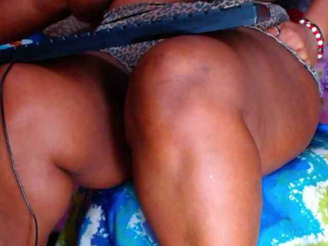 naughtybigass webcam