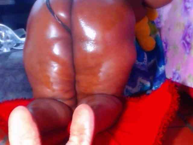 naughtybigass webcam