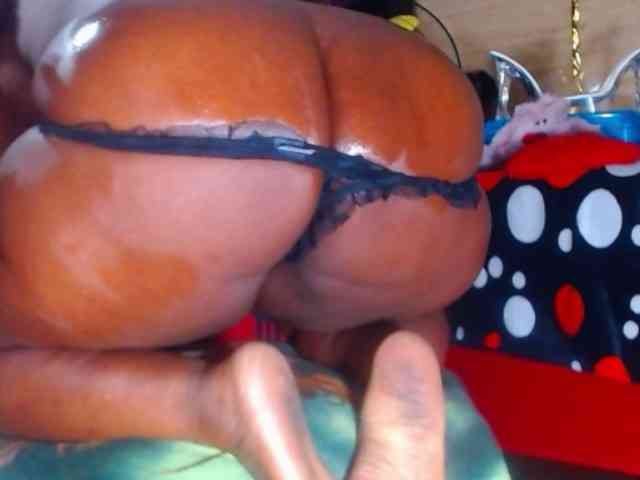 sofi-squirtwild webcam