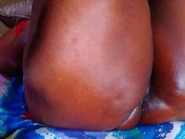 naughtybigass webcam