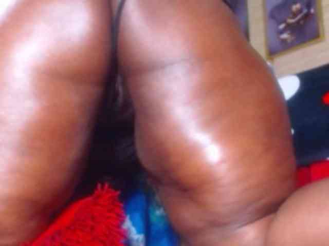 wildsquirtsofi webcam