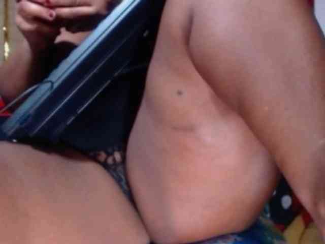 wildsquirtsofi webcam