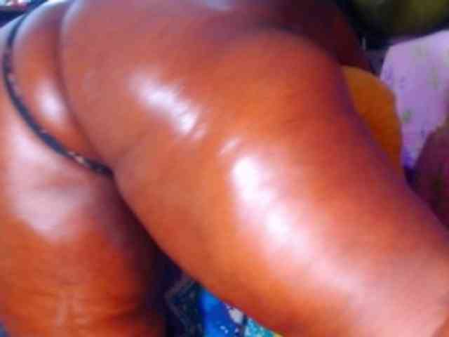 naughtybigass webcam