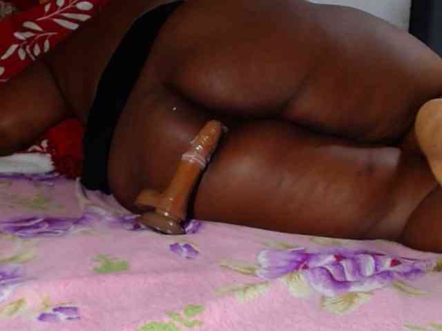 naughtybigass webcam