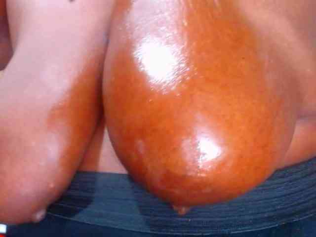 naughtybigass webcam