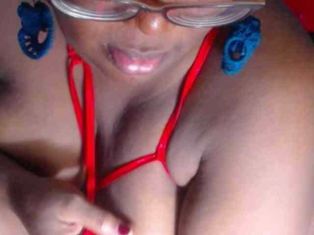 wildsquirtsofi webcam