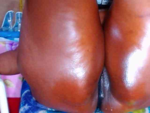 naughtybigass webcam