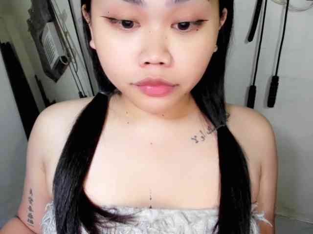 Perky_Ashley