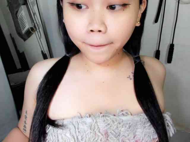 Perky_Ashley