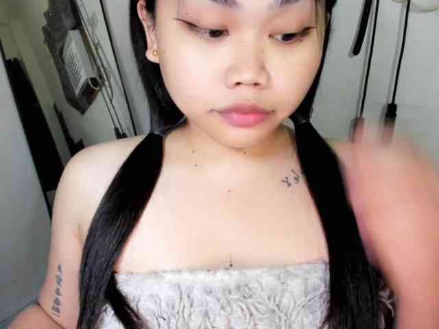 Perky_Ashley